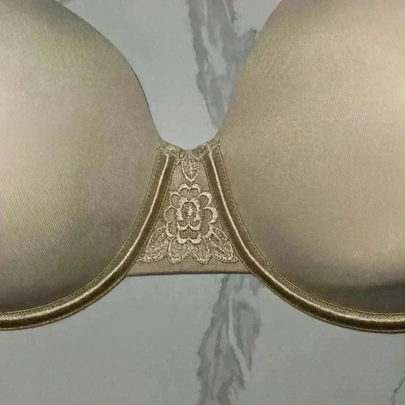 Vanity Fair Perfect Coverage Bra Beige Pink Lace Detail Size 40C - Picture 4 of 6